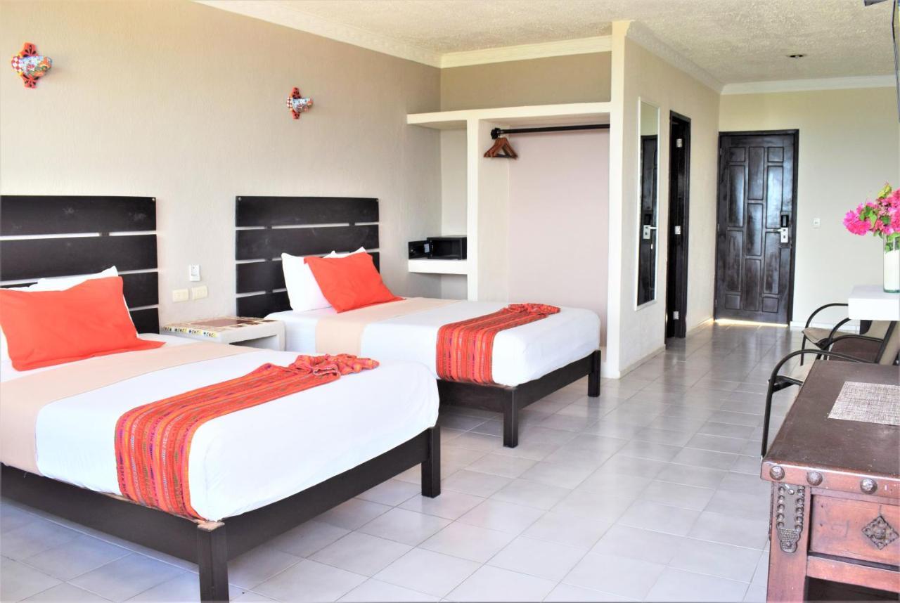 Hacienda Morelos Beachfront Hotel Пуэрто-Морелос Экстерьер фото