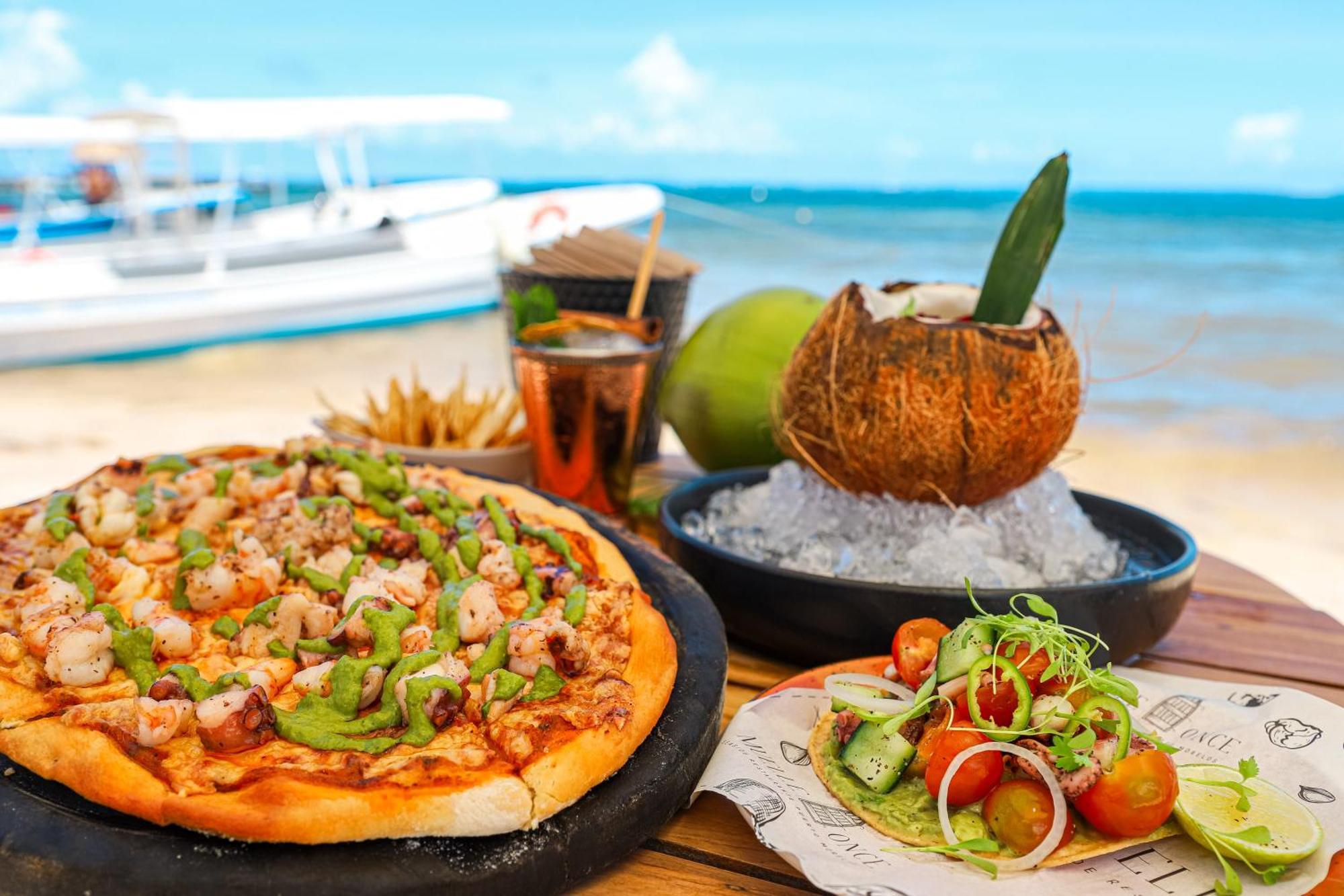 Hacienda Morelos Beachfront Hotel Пуэрто-Морелос Экстерьер фото